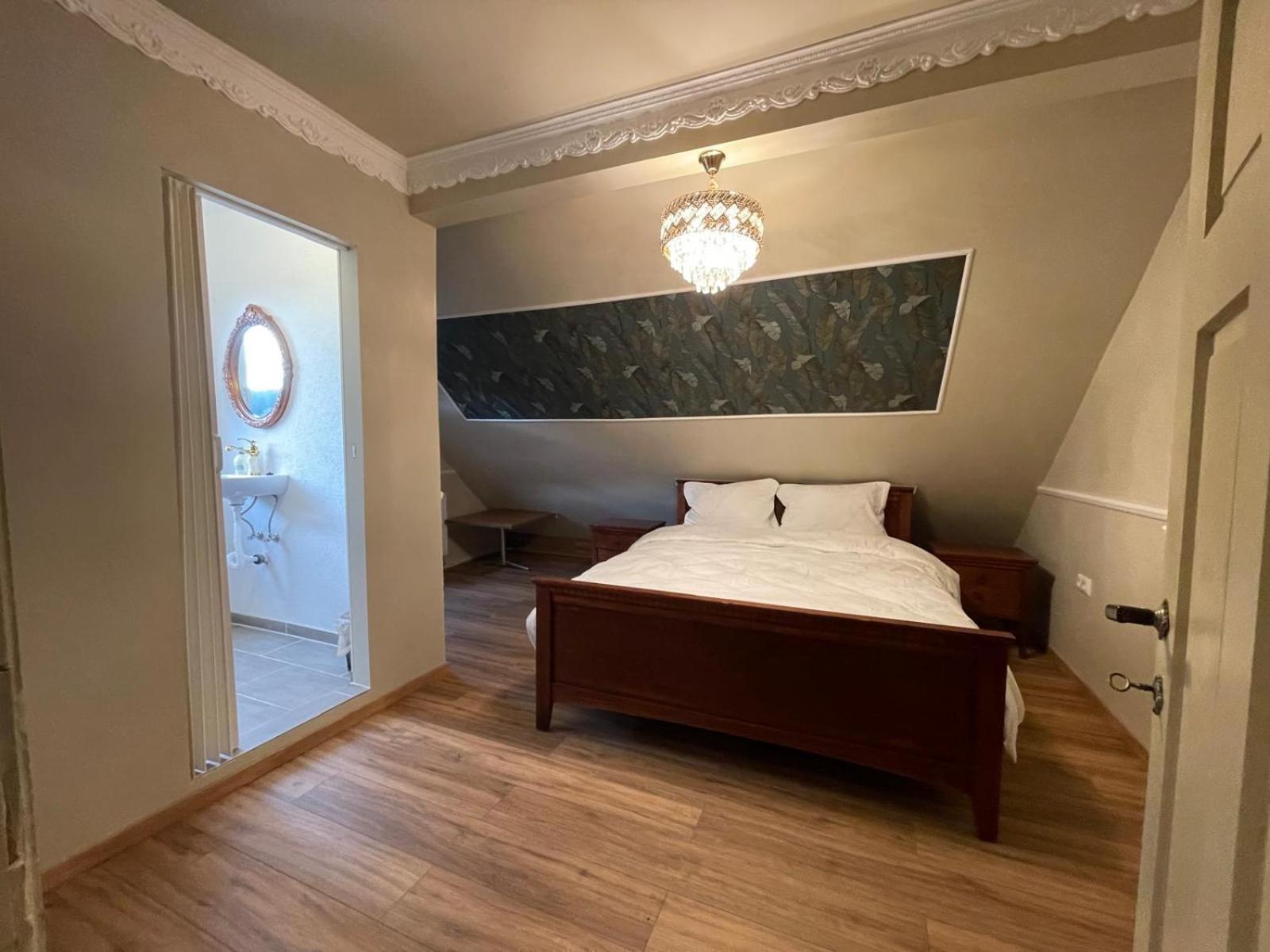 Boutique Hotel Am Bahndamm Neuhaus am Rennweg Bagian luar foto